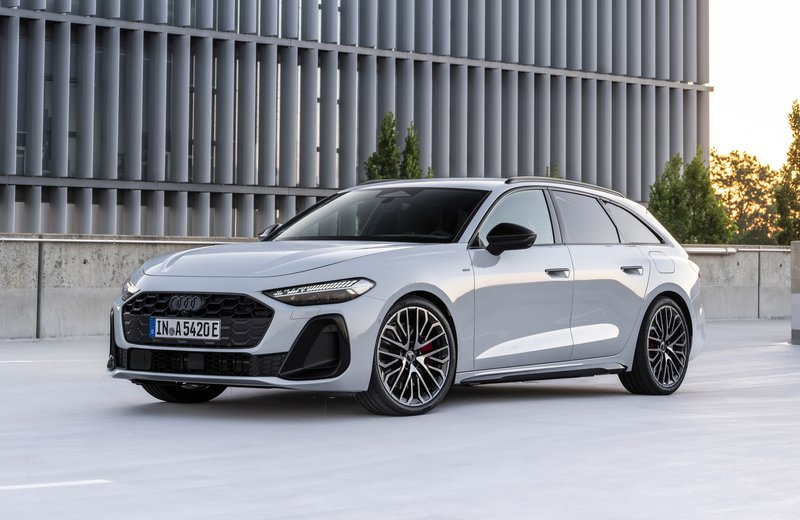 Audi A5 Avant S line e-hybrid quattro S tronic