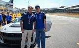 Ο Max Verstappen πήγε «βόλτα» τον CEO της Ford με μία Mustang Dark Horse SC (video)