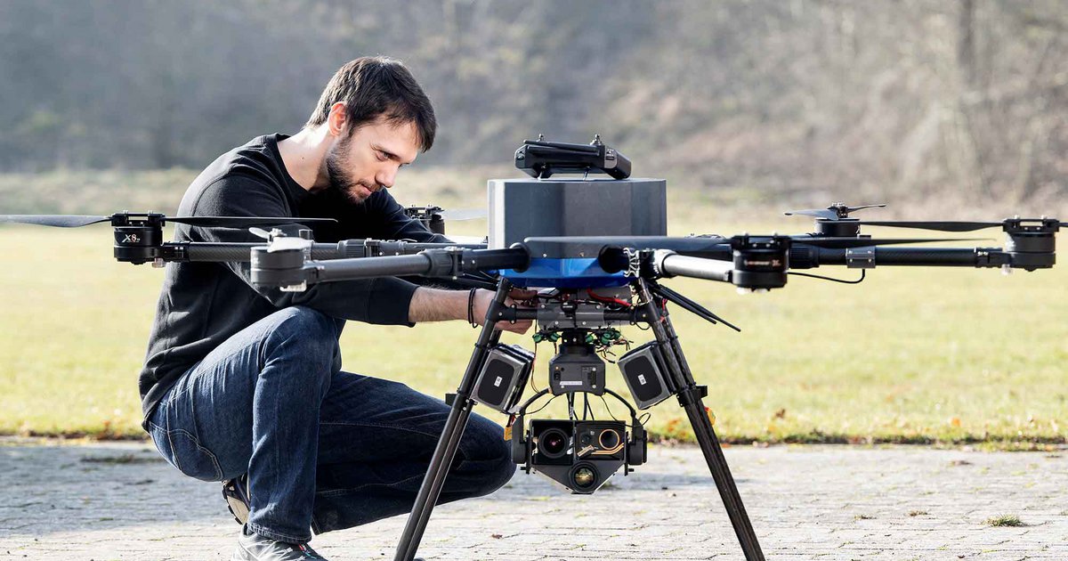Έλληνας ερευνητής στη Δανία σχεδιάζει drone για τη διάσωση ναυαγών (photos)
