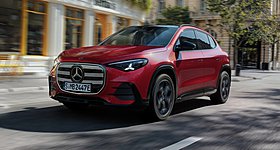 Αποστολή στη Βαρσοβία: Νέα Mercedes GLA - Όλες οι αλλαγές στο premium compact SUV