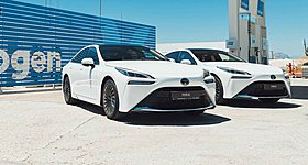 Toyota Mirai: Το υδρογονοκίνητο μοντέλο των Ιαπώνων για πρώτη φορά στους ελληνικούς δρόμους (photos)