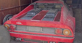 Μια σπάνια Ferrari 512 BB «αστράφτει» για πρώτη φορά μετά από 28 χρόνια (video)