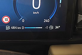 Γιατί υπάρχει αυτό το βέλος δίπλα στο δείκτη μέτρησης καυσίμου;