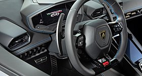 Η Lamborghini λέει «όχι» στην επιστροφή του μηχανικού κιβωτίου