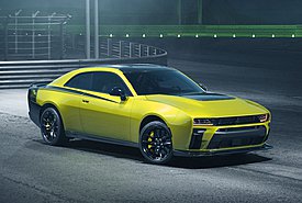 Το Dodge Charger Super Bee επιστρέφει με 608 PS και εξακύλινδρο biturbo (photos)