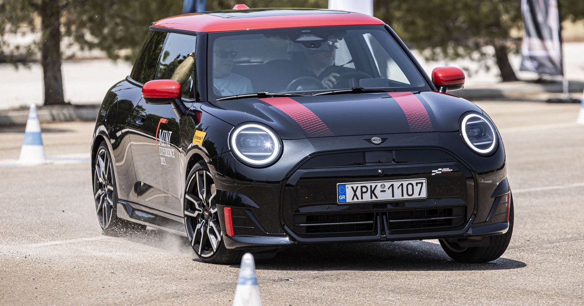 MINI Cooper: Αλλάζουν όλα στη νέα γενιά, εκτός από ένα πράγμα