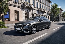 Mercedes: Ανανέωση για τη θερμική C-Class - Φρέσκος σχεδιασμός και αναβαθμισμένη γκάμα κινητήρων (photos)