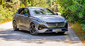 Το Peugeot 308 αλλάζει τα πάντα - Νέος σχεδιασμός και ποικιλία κινητήρων