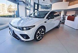 LIVE PHOTOS: Μπήκε στις εκθέσεις το νέο Leapmotor B05 - Πόσο κοστίζει