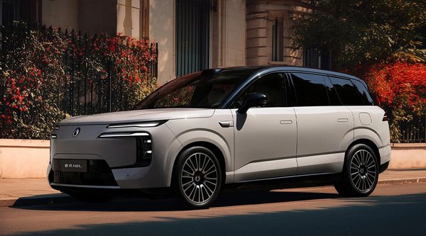 Νέο ηλεκτρικό SUV υπόσχεται 1.000 km αυτονομία - Φορτίζει σε μόλις 5 λεπτά