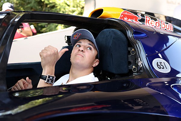 F1: Έτσι τραυματίστηκε ο Isack Hadjar – Πότε επιστρέφει στη δράση