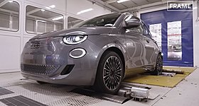 Δείτε βήμα-βήμα πώς κατασκευάζεται το FIAT 500e στο Τορίνο (video)