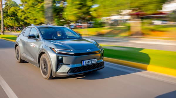 Δοκιμάζουμε το τεχνολογικά προηγμένο Toyota C-HR+ 77kWh FWD 224PS (video)