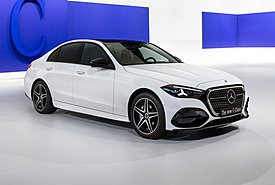 Νέα Mercedes C-Class: Ανακοινώθηκαν οι τιμές των θερμικών εκδόσεων (πίνακες)