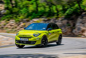 Test Drive: FIAT 600 Hybrid Sport:Στιλ, τεχνολογία και κάτι από…Sporting 