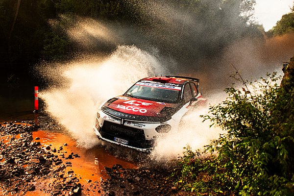 WRC: Η Lancia ξανά στον θρόνο της - Κατέκτησε το πρωτάθλημα στην πρώτη σεζόν μετά την επιστροφή της