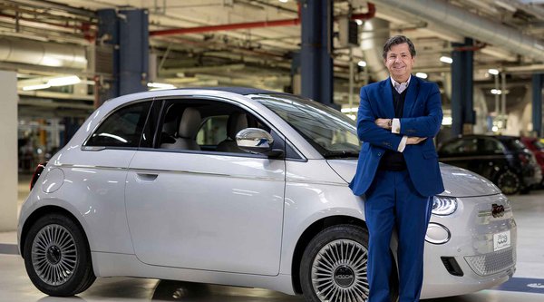 Τέλος εποχής στη Fiat: Αποχωρεί ο Olivier Francois μετά από 15 χρόνια στο τιμόνι