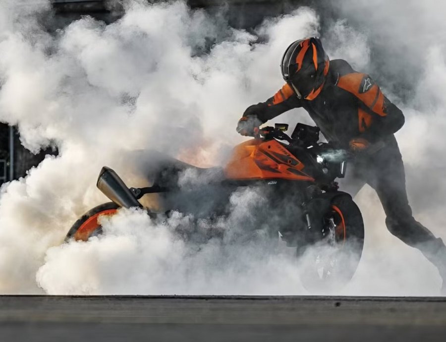 Η KTM «βάζει φωτιά» στο παρελθόν: Σχεδόν διπλάσιες πωλήσεις και οικονομική ανάκαμψη