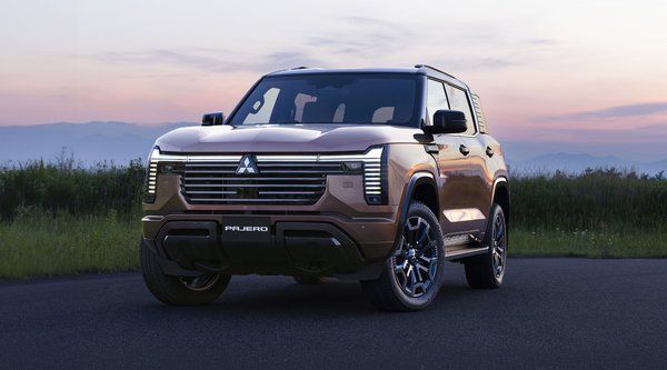 Αυτό είναι το νέο Mitsubishi Pajero - Αλλαγμένο σε όλα του (photos)