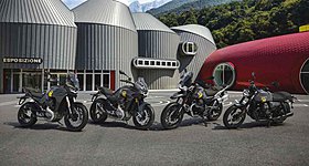 Moto Guzzi: Νέα επετειακή έκδοση 105 χρόνων για Stelvio, V100 Mandello, V85 Strada και V7 Stone