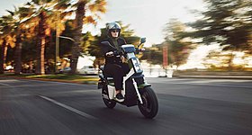 NOOS: Μερίδιο αγοράς 50,08% στα ηλεκτρικά Light Scooters