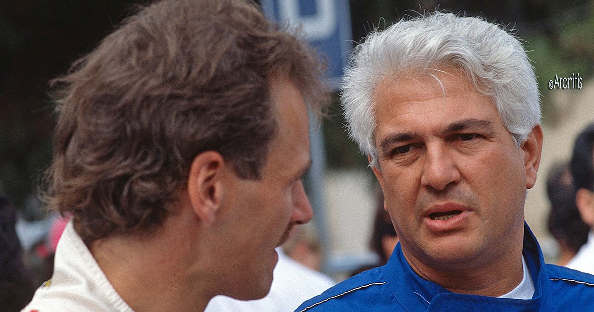 Ο διάσημος βρετανός οδηγός της εποχής Dave Metcalfe με τον Ντίμη Μαυρόπουλο, Ράλι Κύπρου 1992 (Τάσος Αρωνίτης) Ο διάσημος βρετανός οδηγός της εποχής Dave Metcalfe με τον Ντίμη Μαυρόπουλο, Ράλι Κύπρου 1992 (Τάσος Αρωνίτης)