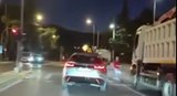 Λ. Πεντέλης: 21χρονος οδηγός παραβίασε κόκκινο και κόντεψε να παρασύρει πεζό (video)