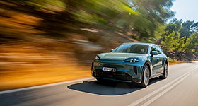 Δοκιμάζουμε τη νέα Porsche Cayenne Electric AWD 442 PS
