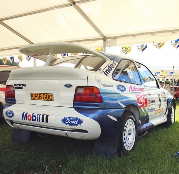 Το νικηφόρο Ford Escort RS Cosworth του Francois Delecour.