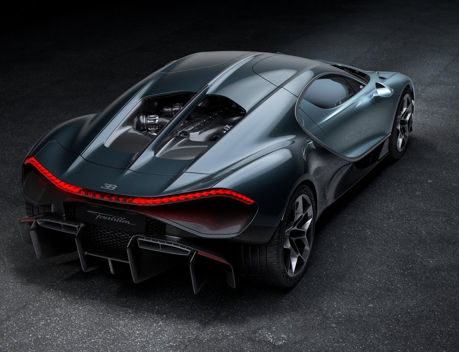 Bugatti: Πώς έκανε τον V16 της Tourbillon να ακούγεται «βρώμικος και ωμός» (video)