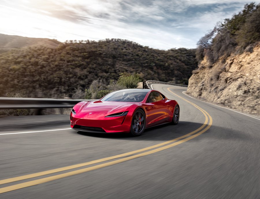 Κάλλιο αργά παρά ποτέ! Το Tesla Roadster αποκαλύπτεται και μπαίνει στην παραγωγή!