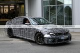 BMW: Η θερμική M3 «πέταξε» μέρος του καμουφλάζ και βγήκε στους δρόμους (photos)