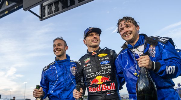 Ο Έλληνας που τόλμησε να τα «βάλει» με τον Max Verstappen – Τι συνέβη στην πίστα (videos)