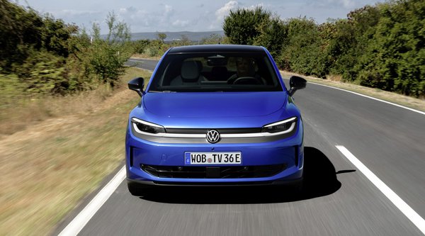 VW: Τα ηλεκτρικά είναι πιο δημοφιλή από τα θερμικά - Ποιο μοντέλο έχει βγει sold out