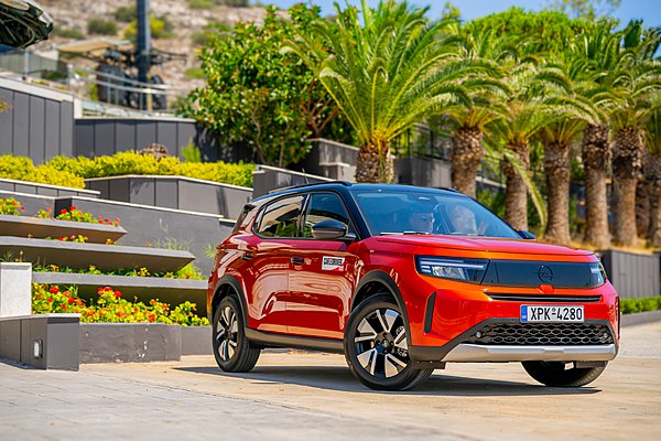 Opel: Δίνεις το παλιό σου αυτοκίνητο και κερδίζεις έως 4.100€ για ένα καινούργιο