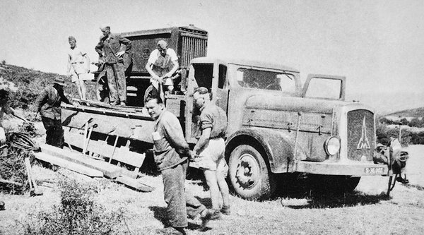 Η ιστορία του ελληνικού οδικού δικτύου: Περί χρωμίου και νεότευκτων επιχειρήσεων και τροχαίων δυστυχημάτων 