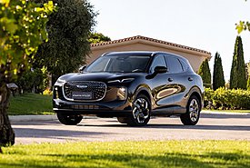 Lepas L6: Πόσο κοστίζει στην Ελλάδα το νέο PHEV C-SUV