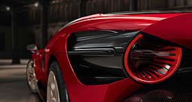 Alfa Romeo: Αφαίρεσε τη βαφή από την 33 Stradale και το αποτέλεσμα είναι σοκαριστικό (photos)