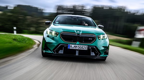 BMW: Αυτά τα μοντέλα θα κάνουν πρεμιέρα στην AUTO ATHINA 2026