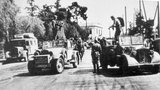 Η ιστορία του ελληνικού οδικού δικτύου: Καροτσάκια, ταξί, «φορτάκια» καθ’ οδόν