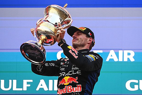 Νικητές και χαμένοι στη Sepang: Verstappen από τα παλιά, εφιάλτης για τον Russell