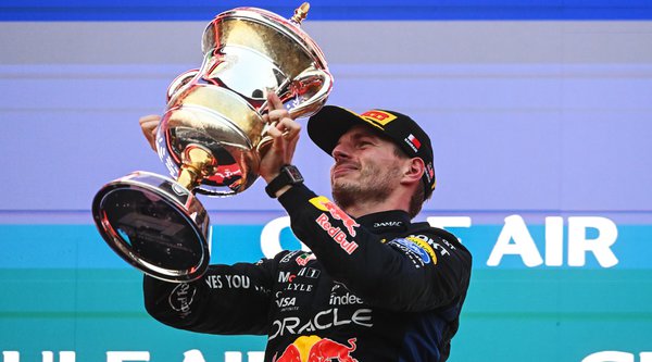 Νικητές και χαμένοι στη Sepang: Verstappen από τα παλιά, εφιάλτης για τον Russell