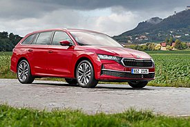Skoda: Η Octavia έγινε full hybrid - Τα δύο HEV κινητήρια σύνολα