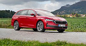 Skoda: Η Octavia έγινε full hybrid - Τα δύο HEV κινητήρια σύνολα