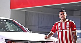 Οι παίκτες του Ολυμπιακού στην Auto Athina 2026 – Ποιο περίπτερο επισκέφθηκαν