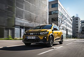 Στην Ελλάδα τα υβριδικά Dacia Sandero Stepway και Jogger (τιμές-εκδόσεις)