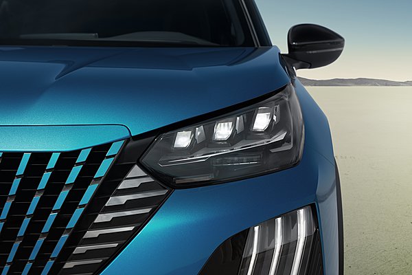 Γαλλικό B-SUV με κατανάλωση 4,9 L/100 km και πλούσιο εξοπλισμό από 22.500 €