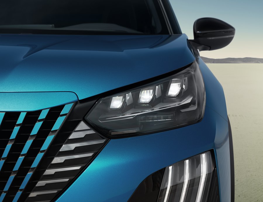 Γαλλικό B-SUV με κατανάλωση 4,9 L/100 km και πλούσιο εξοπλισμό από 22.500 €