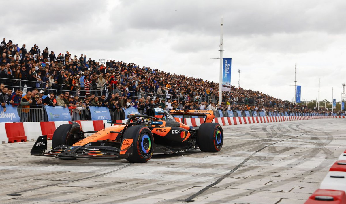 Οι πιο εντυπωσιακές στιγμές του Allwyn x McLaren Racing: Live in Athens (video & photos)