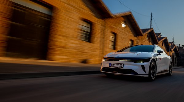 Δοκιμάζουμε το κορυφαίο εντυπωσιακό και πολυτελές ZEEKR 7GT Privilege AWD 646PS (video)